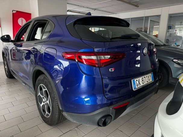 Alfa Romeo Stelvio 2.2 AT8 Q4 Super 140 kW image number 4