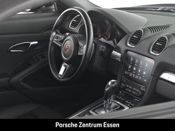 Car image 25