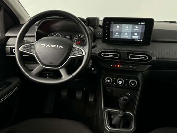 Car image 26