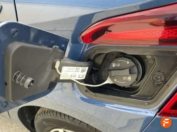 Car image 36
