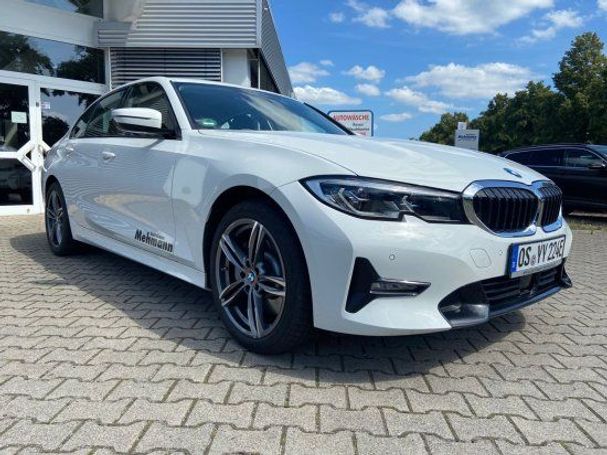 BMW 330 e Sport Line 215 kW image number 3