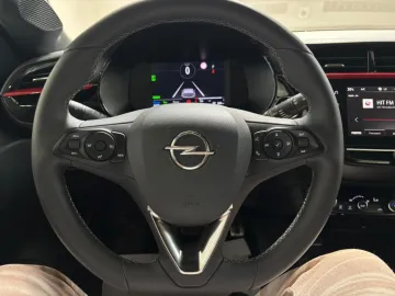 Car image 38
