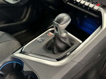 Car image 38