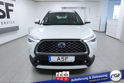 Car image 3