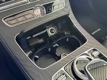Car image 44