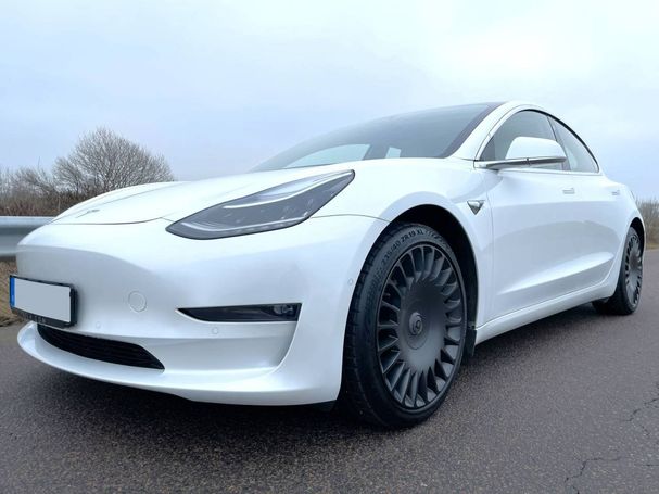 Tesla Model 3 Performance AWD 375 kW image number 10