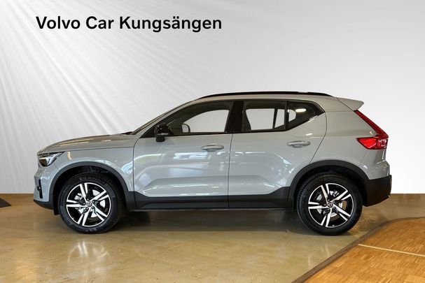 Volvo XC40 B4 Plus Dark 147 kW image number 4