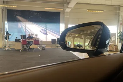 Car image 20