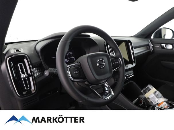 Volvo XC40 B4 Plus Dark 145 kW image number 15