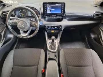 Car image 5