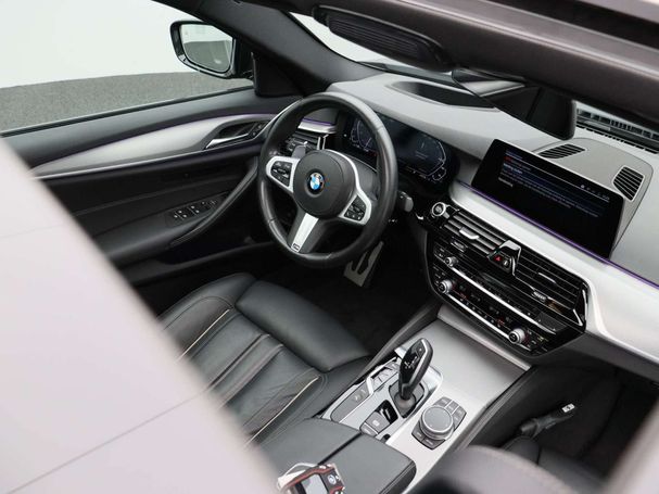 BMW 530i 185 kW image number 40