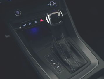 Car image 31