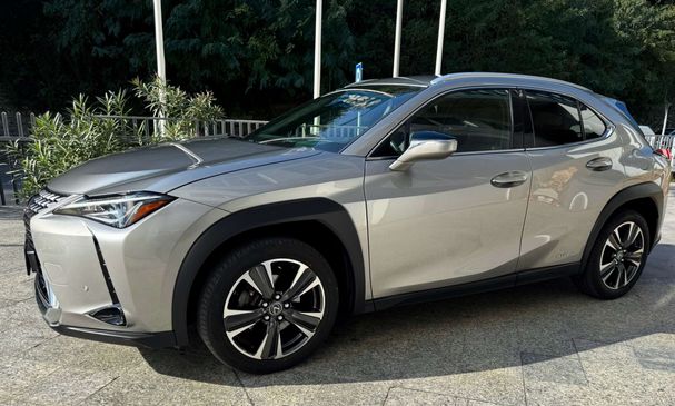 Lexus UX 250h Luxury 135 kW image number 11