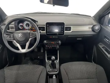 Car image 15