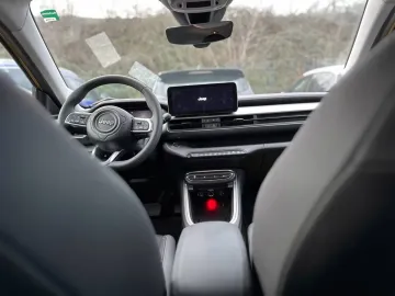 Car image 29