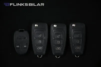 Car image 30