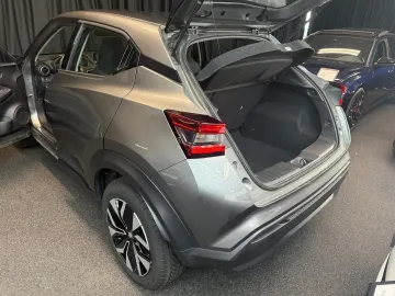 Car image 38