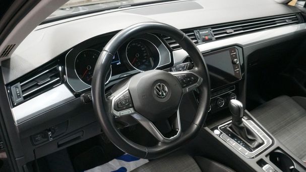 Volkswagen Passat Variant 2.0 TDI DSG 110 kW image number 11