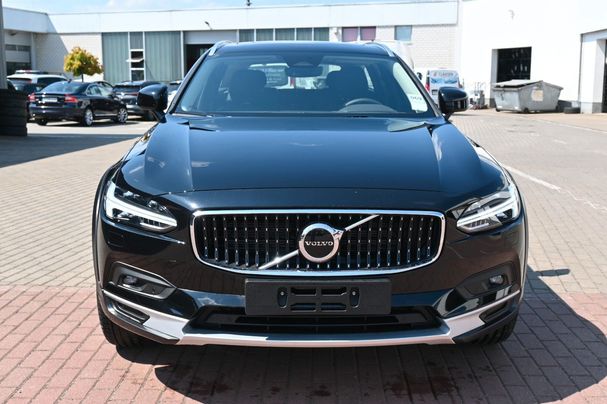 Volvo V90 Cross Country AWD B4 145 kW image number 9