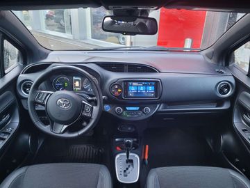 Car image 13