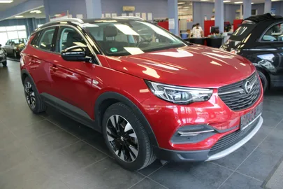 Car image 2