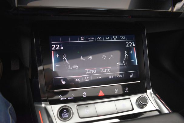 Audi e-tron 55 quattro S-line 300 kW image number 37