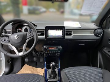 Car image 10