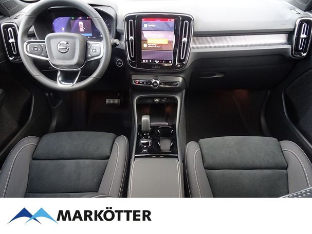 Volvo XC40 B4 Dark Ultimate 145 kW image number 3