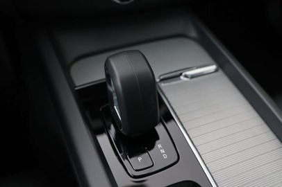 Car image 36