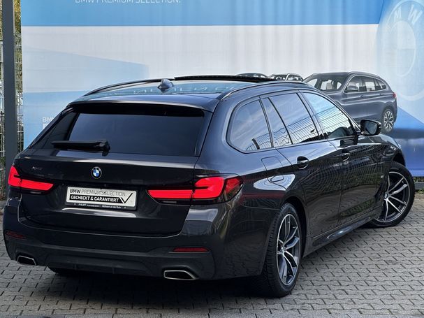 BMW 520d Touring xDrive 140 kW image number 2