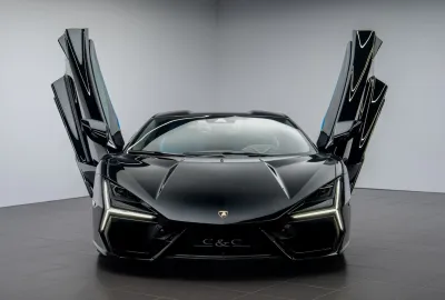 Car image 4