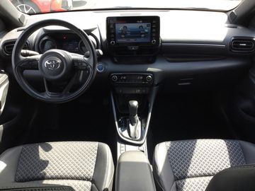 Car image 8