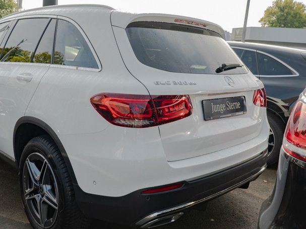 Mercedes-Benz GLC 300 de 225 kW image number 6