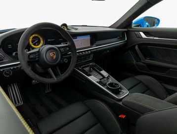 Car image 37