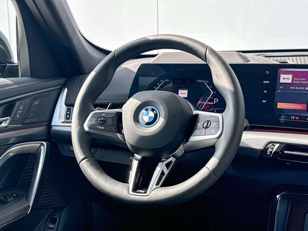 BMW iX1 eDrive20 M Sport 150 kW image number 10