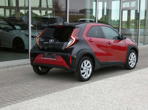 Toyota Aygo X 1.0 53 kW image number 25