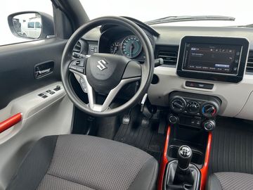 Car image 11