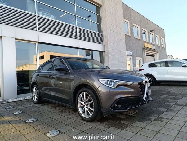 Alfa Romeo Stelvio AT8 Q4 140 kW image number 2