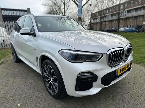 BMW X5 45e xDrive 290 kW image number 2