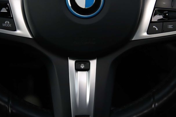 BMW 330e Touring 215 kW image number 22