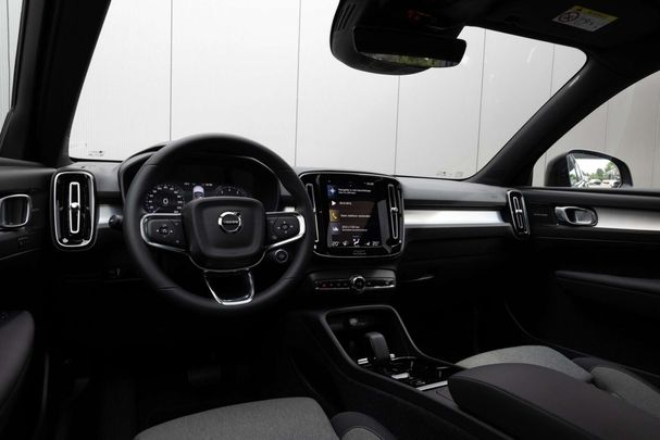 Volvo XC40 95 kW image number 9