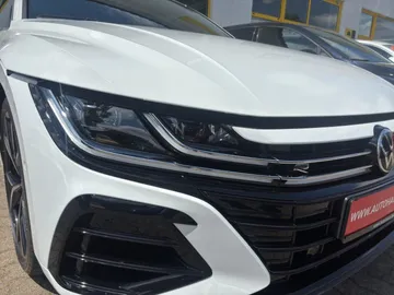 Car image 33