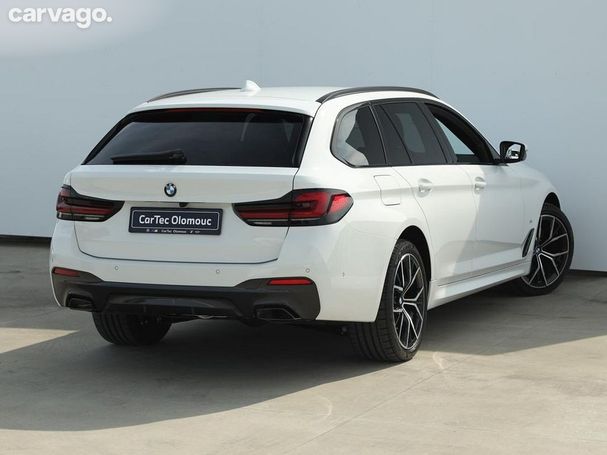 BMW 520d Touring xDrive 140 kW image number 2