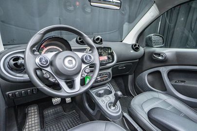 Car image 23