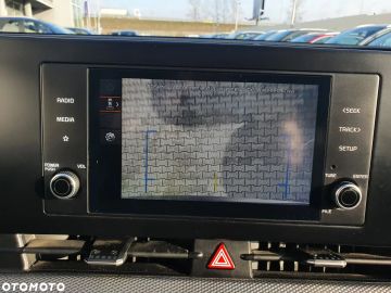 Car image 37