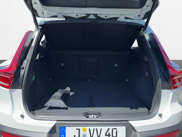 Volvo XC40 B4 Ultimate Dark 145 kW image number 22