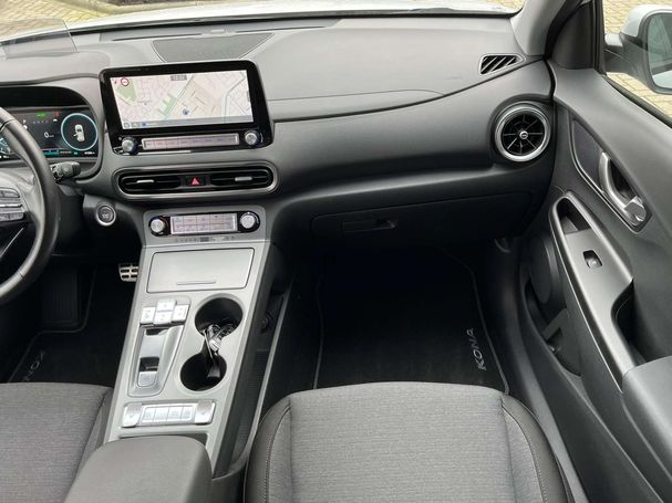 Hyundai Kona 64 kWh 150 kW image number 24