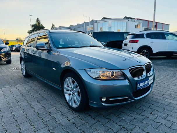 BMW 320i Touring 125 kW image number 2