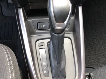 Car image 16