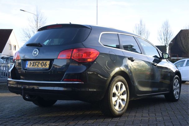 Opel Astra Sports Tourer 1.4 Turbo 88 kW image number 4